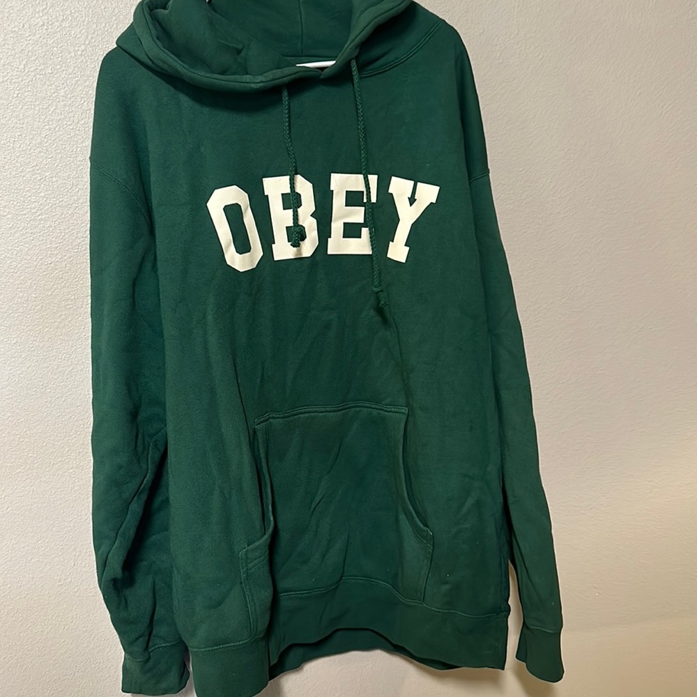 Obey sweatshirt